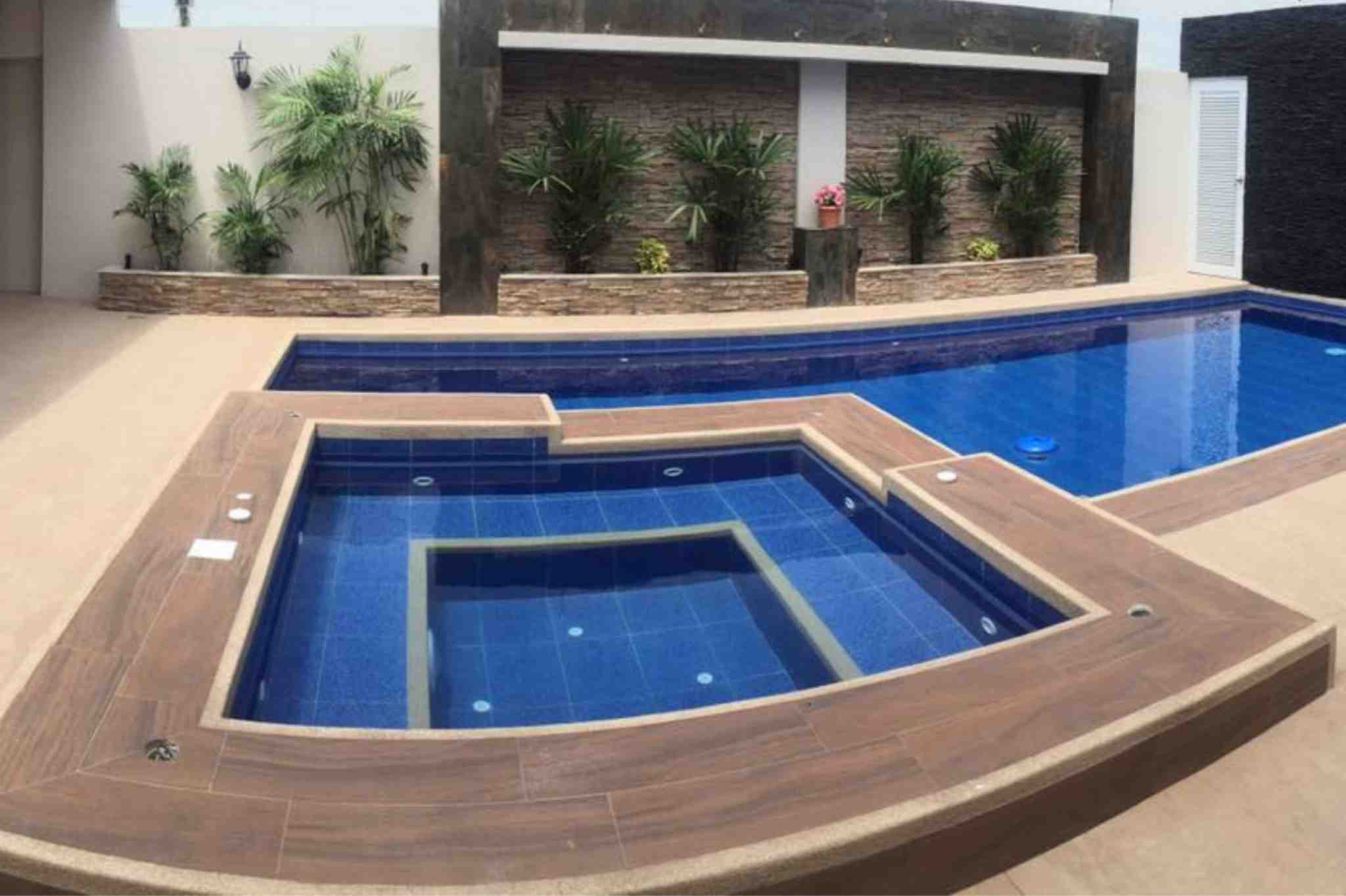 Albera-con-Jacuzzi