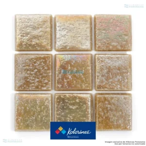 Mosaico Kolorines Iris Golden V20, detalle de piezas con acabado iridiscente.