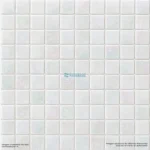 Mosaico Kolorines Iris Nacar V20, malla completa con acabado iridiscente.
